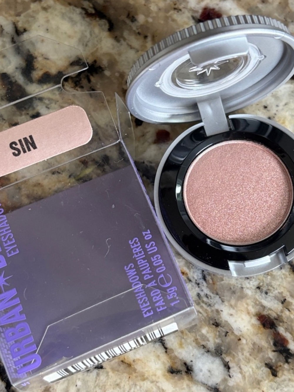 ⚡️🖤Urban Decay Vintage Sin Eyeshadow Rare